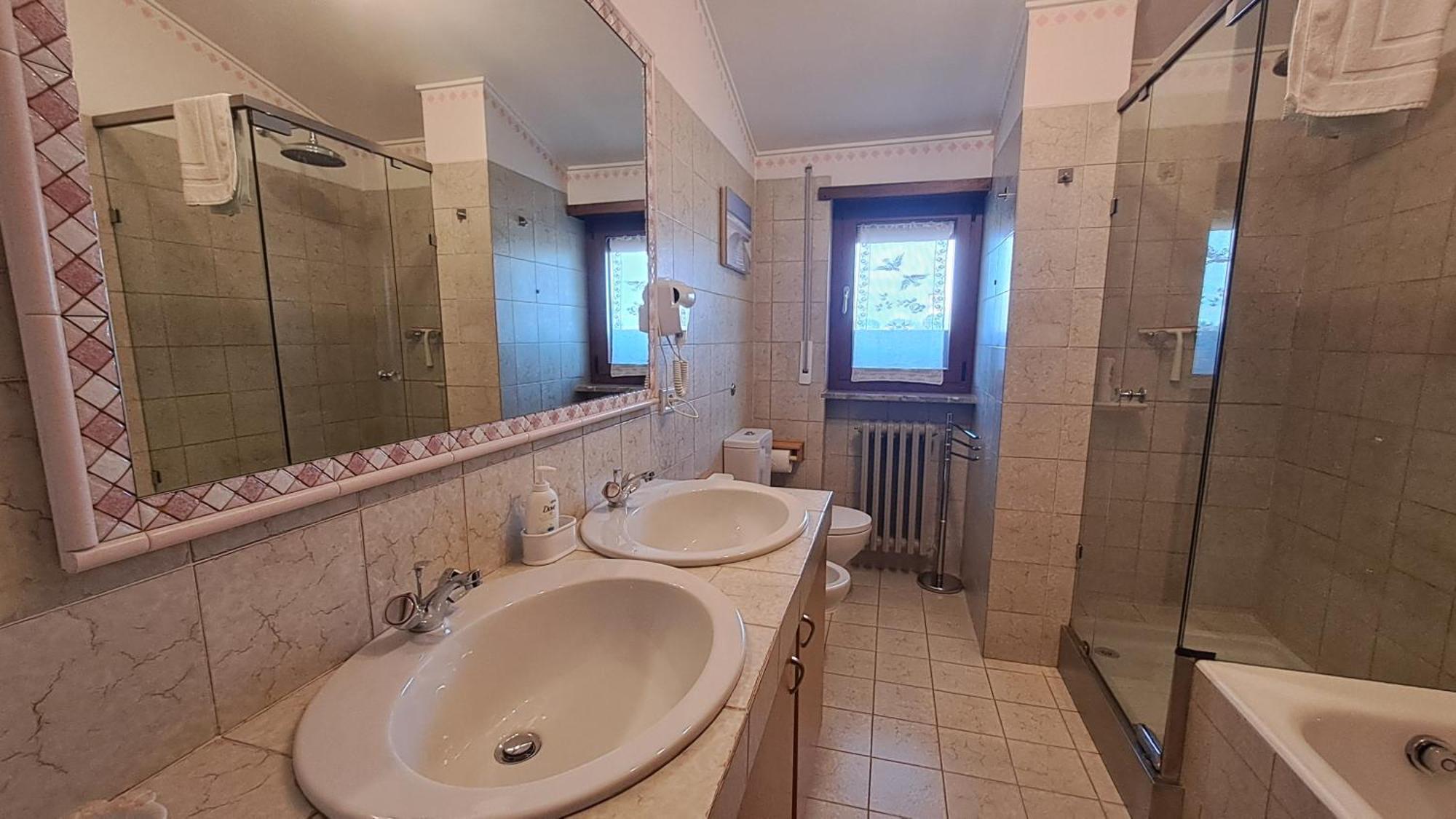 Colleoni'S Lodge Casa Vacanze Con 2 Appartamenti 韦尔德里诺 客房 照片